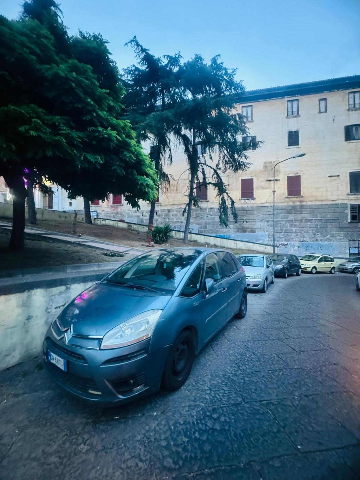 Aparthotel Terrazza Miracoli Napoli Exterior foto